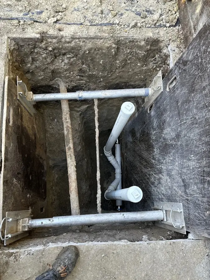 Experienced plumber completing Gas Line Repair work in Acushnet